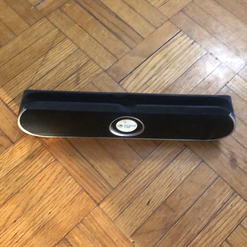 Spectech Bluetooth speaker - Picture 2 of 8